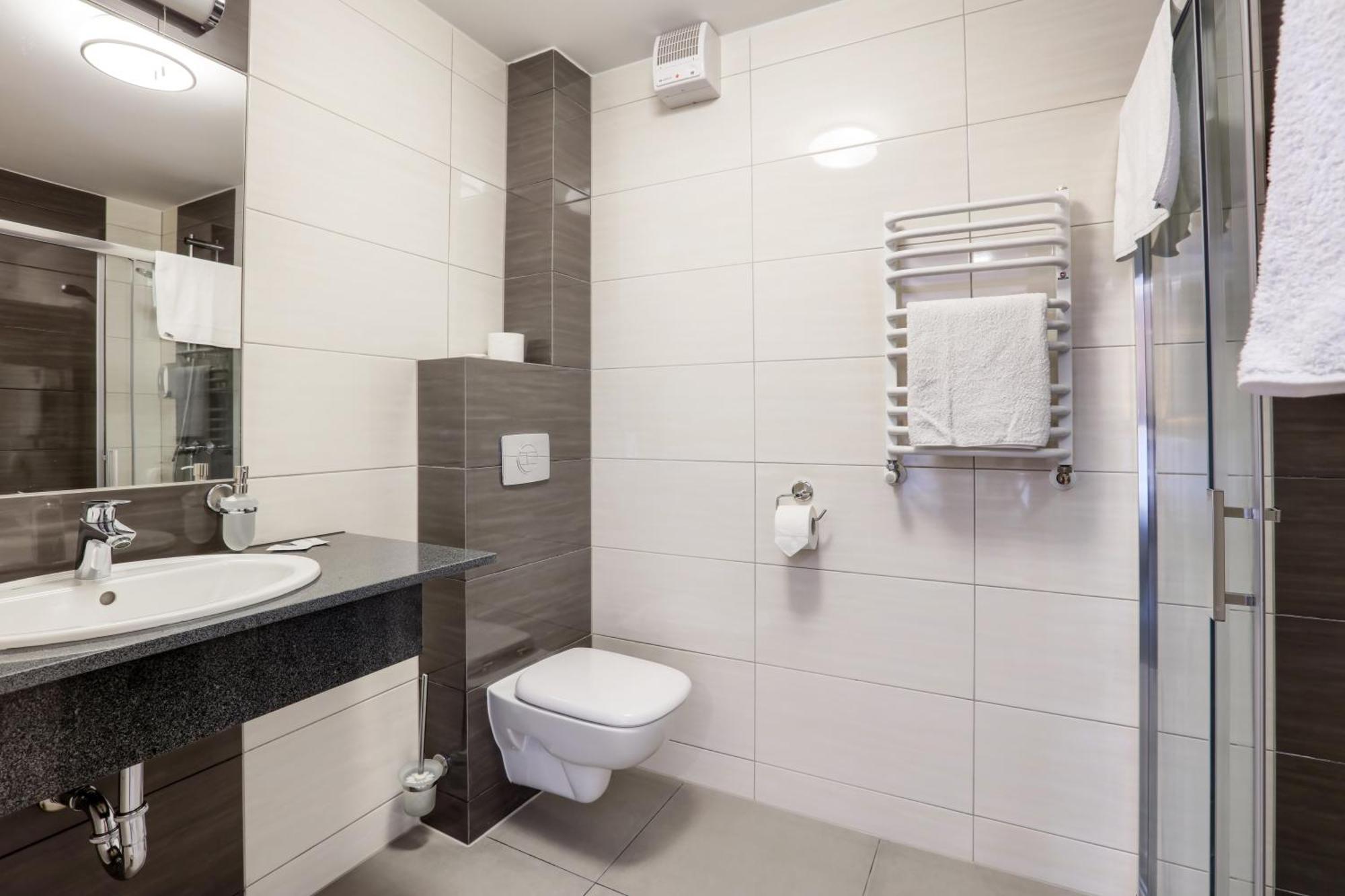 Hotel Weneda Opole Ruang foto